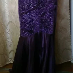 Вечернее платье,  фиолетовое,  б/у 1 раз,  в отличном состоянии,  торг.