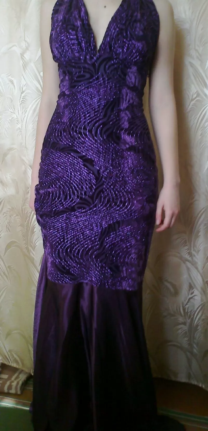 Вечернее платье,  фиолетовое,  б/у 1 раз,  в отличном состоянии,  торг. 3
