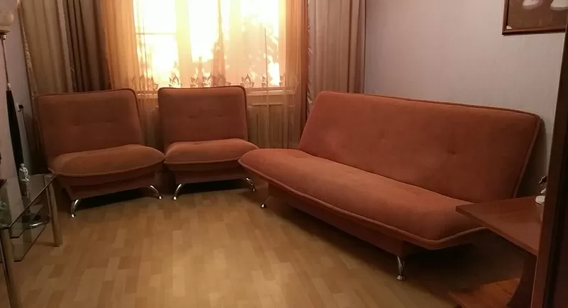 Мягкий уголок: диван и 2 кресла