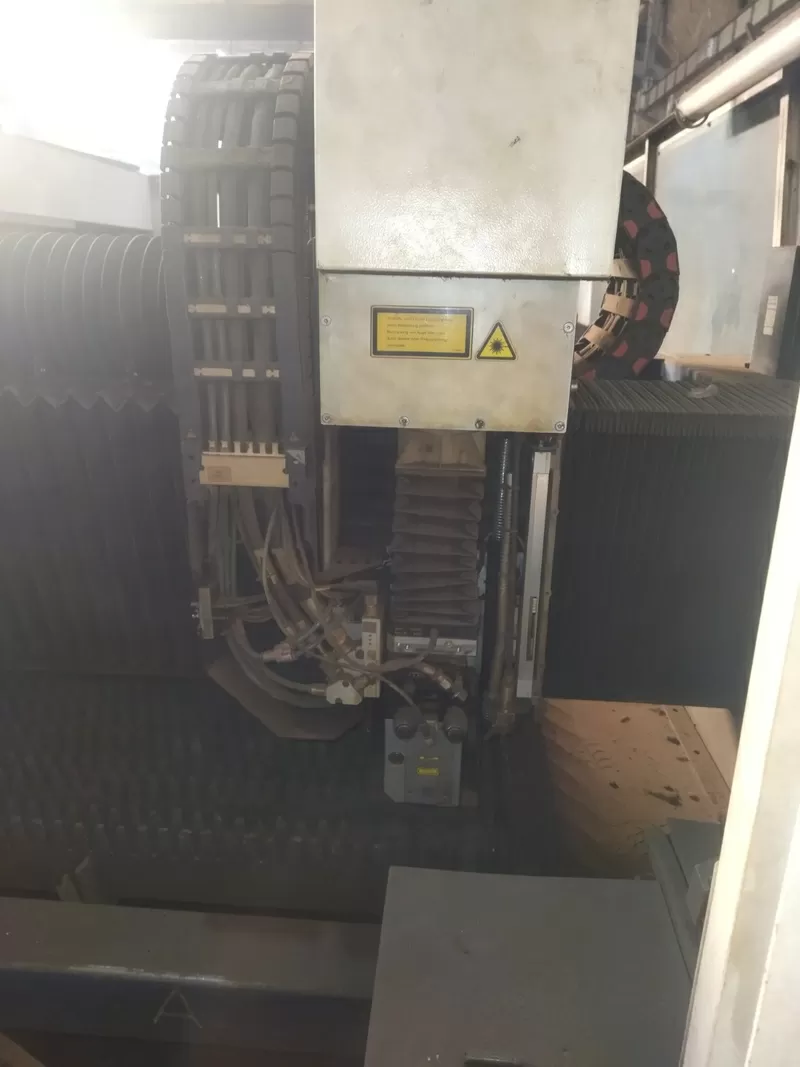 Лазерный станок TRUMPF Trumatic L3050 2